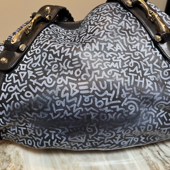 Gucci “Words of Strength” Painted Handbag with Authenticity Certificate - Picture 8 of 12